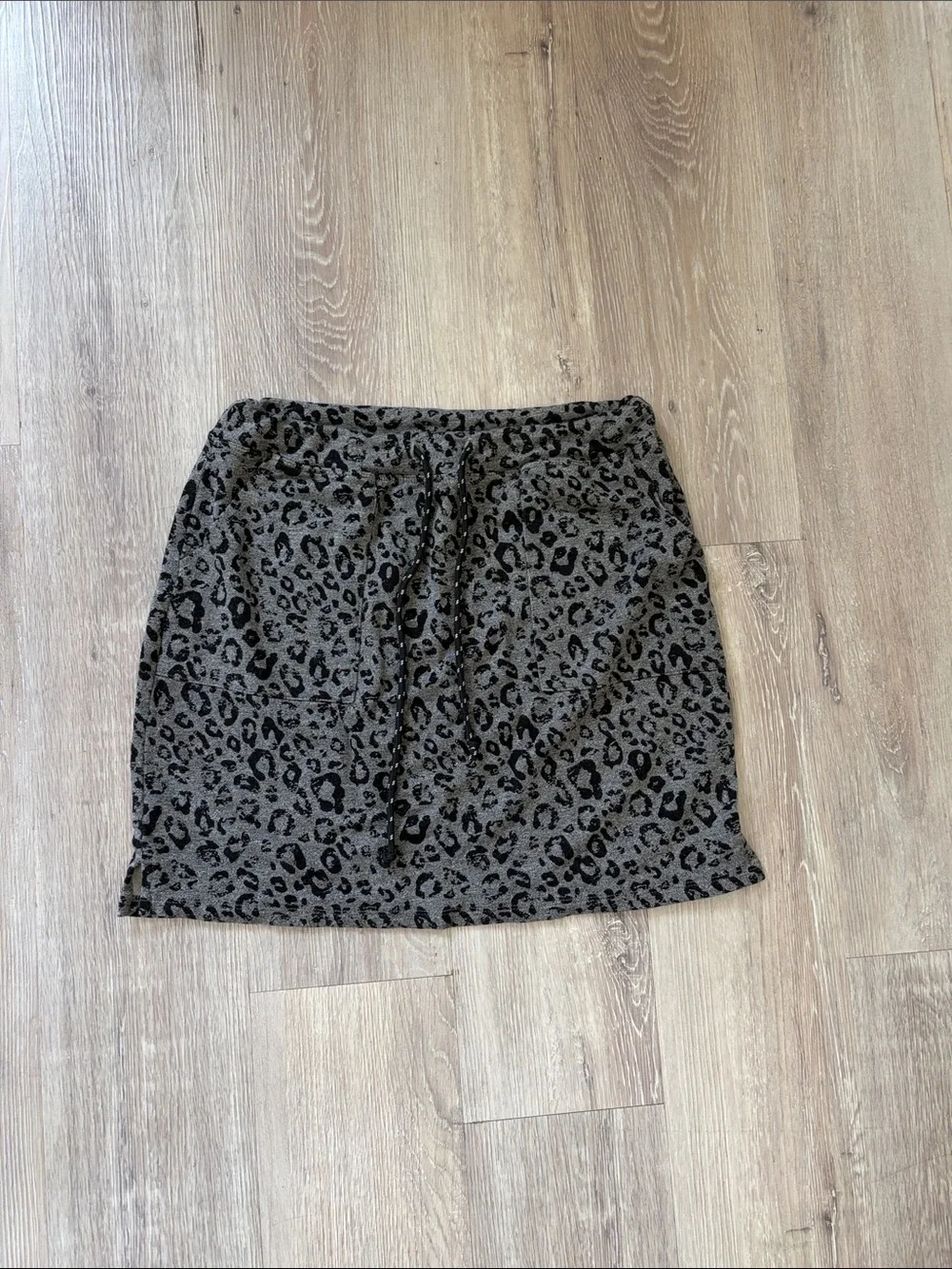 Sundry Gray Leopard Print Mini Skirt